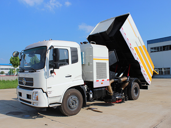 東風天錦干掃車（國五）