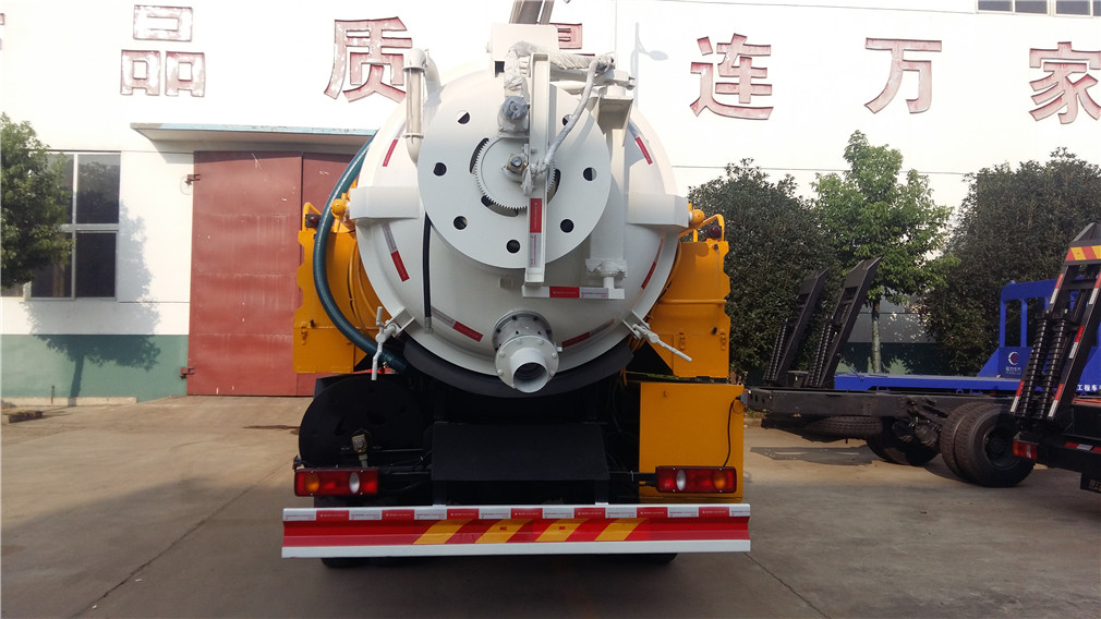 東風(fēng)天錦清洗吸污車