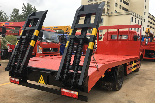 【國(guó)五】東風(fēng)福瑞卡單橋平板車(chē)