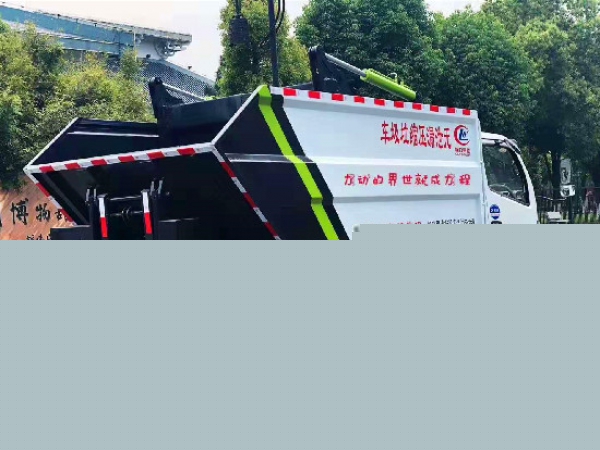 東風(fēng)小多利卡國六藍牌無泄漏后裝壓縮垃圾車