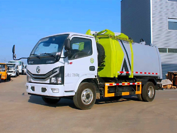 東風小多利卡國六6方側(cè)裝壓縮垃圾車