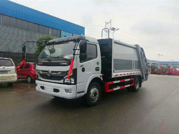 可上京牌8方東風(fēng)多利卡國(guó)六壓縮式垃圾車(chē)