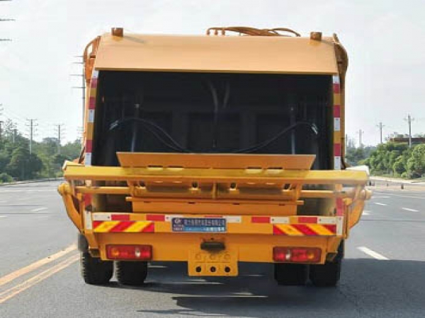 東風(fēng)T3國(guó)六天然氣14方壓縮式垃圾車(chē)